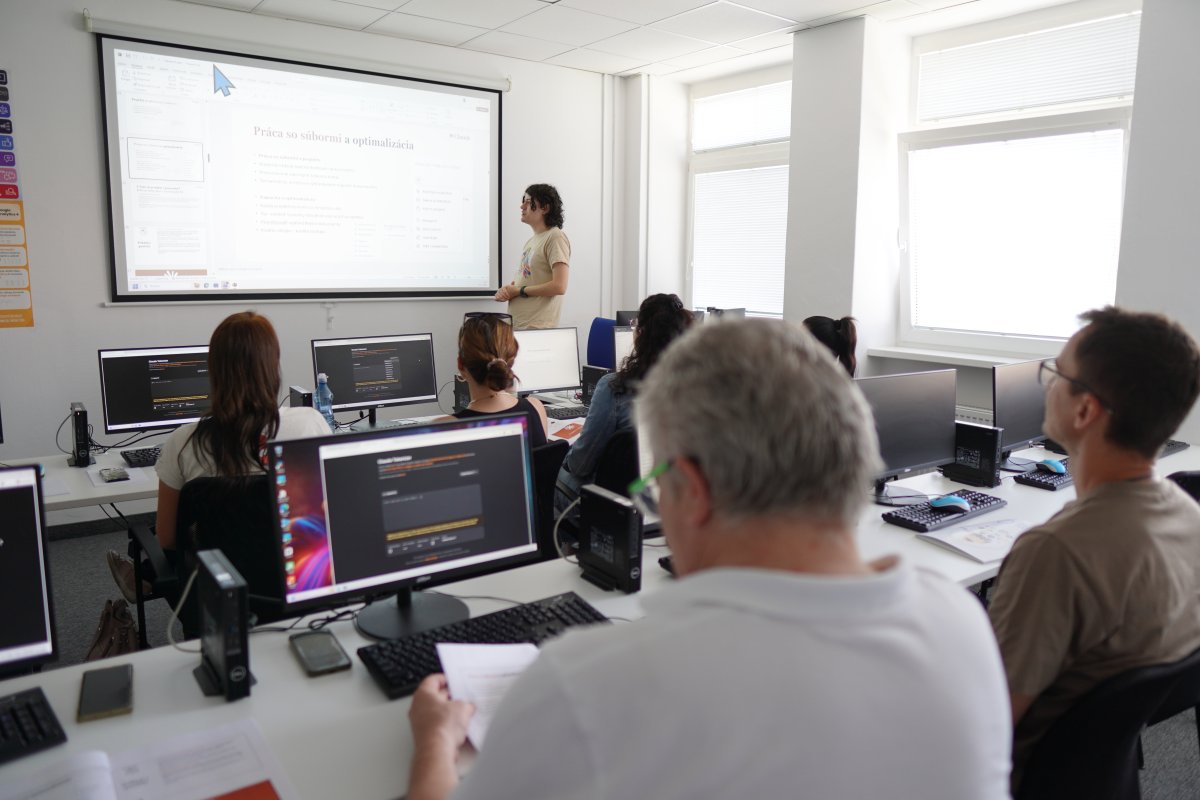 Foto z kurzu Claude AI v každodennej práci I. - projekty, Cowork, Artifacts, Microsoft Office a praktické využitie jeho schopností
