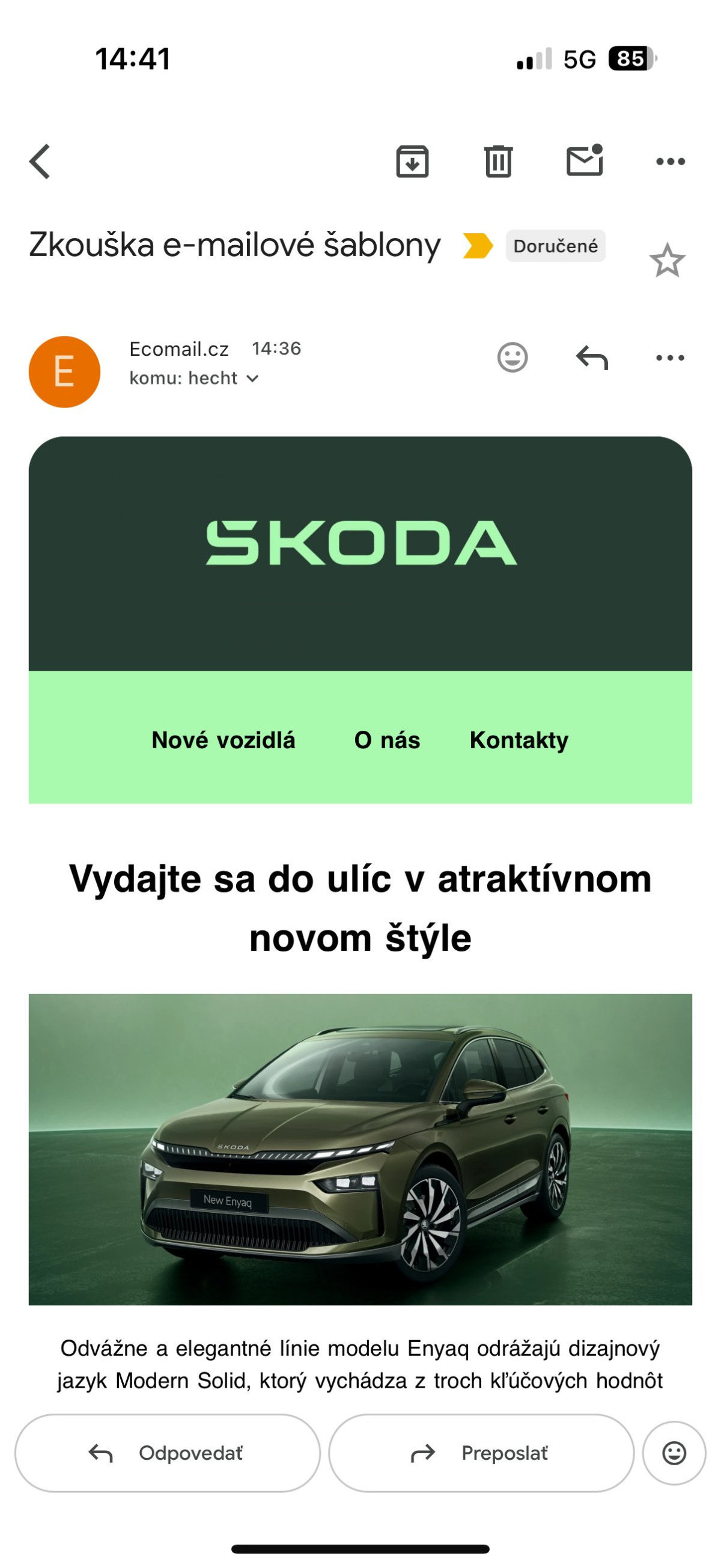 Ukážka e-mailovej šablóny s logom Škoda a novým vozidlom v email marketingu